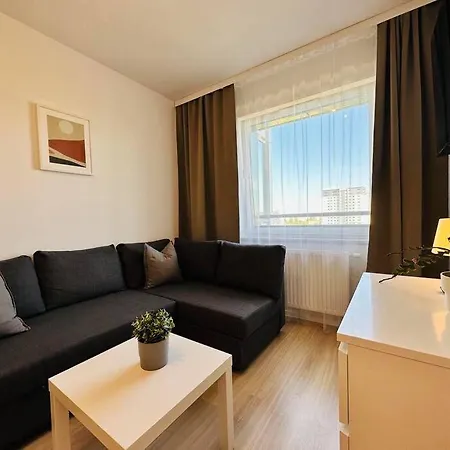 Studio Przy Parku Reagana Apartment *